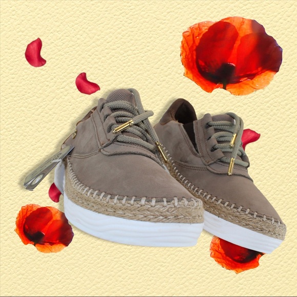 Casual Women’s Sneakers Size 8 Light Brown Espadrille - Picture 4 of 9